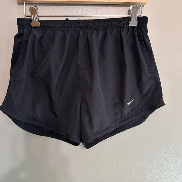 Nike Dri Fit black short size medium - Picture 1 of 5